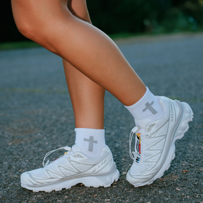 Glory to God | White + Grey