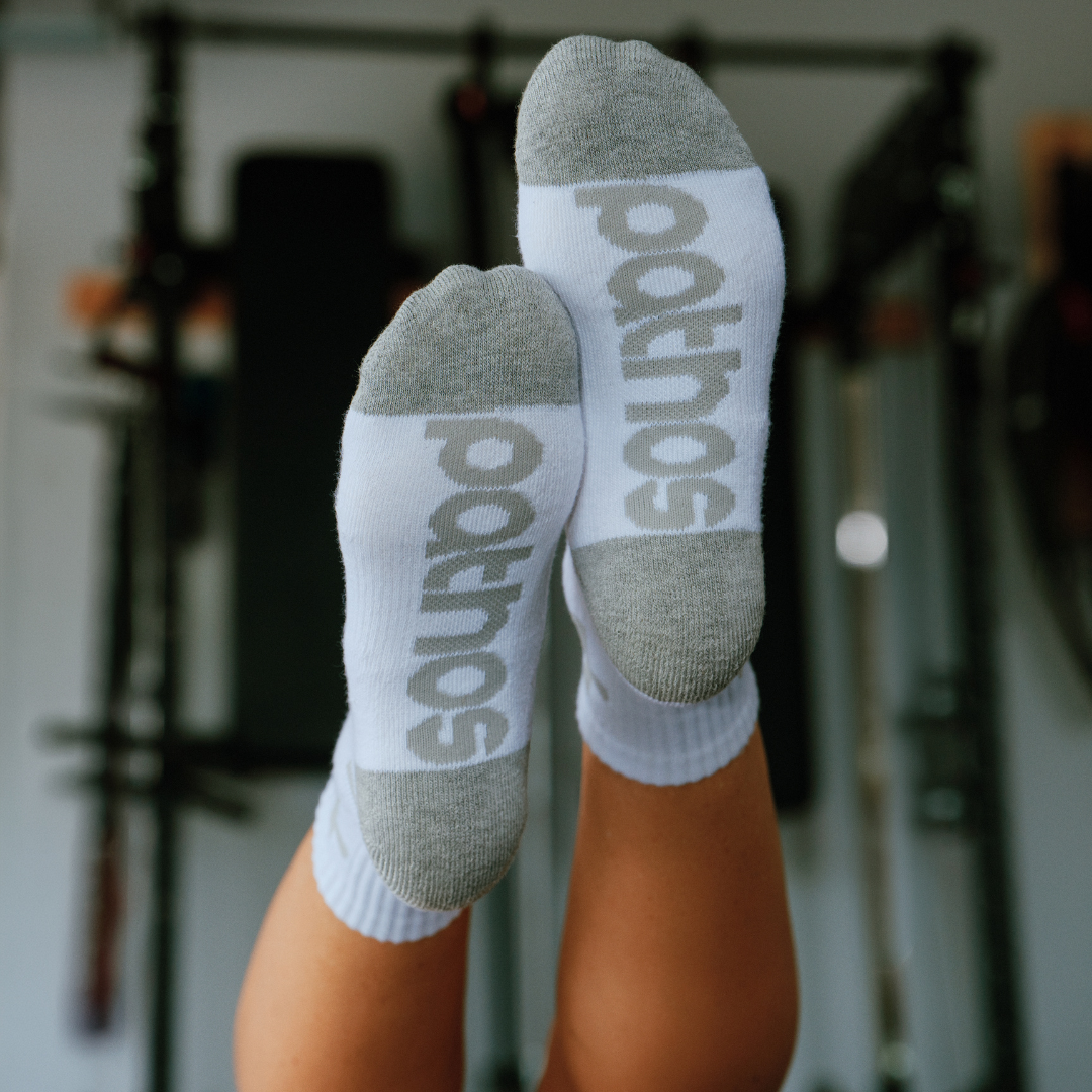 Glory to God | White + Grey